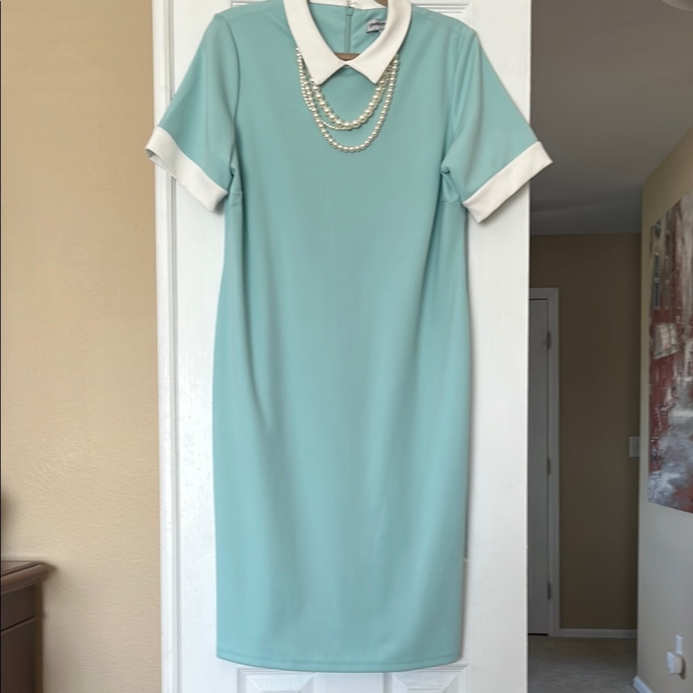 Elegant Mint Green Dress with White Accents sz 12